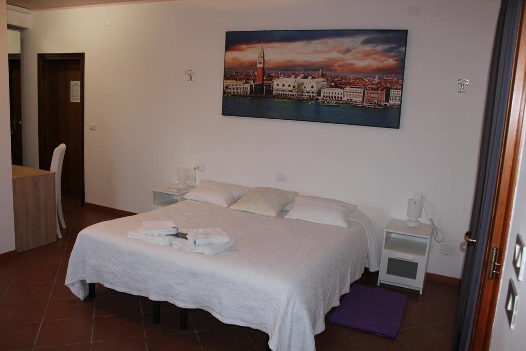 B&B Airport Venice Diego 2 Tessera Buitenkant foto