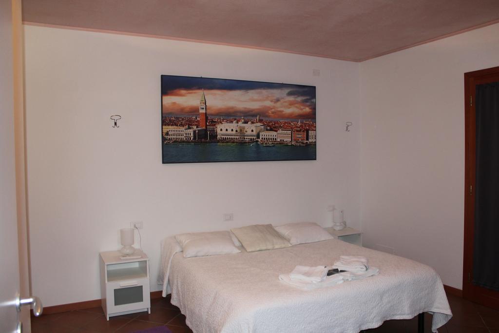 B&B Airport Venice Diego 2 Tessera Buitenkant foto